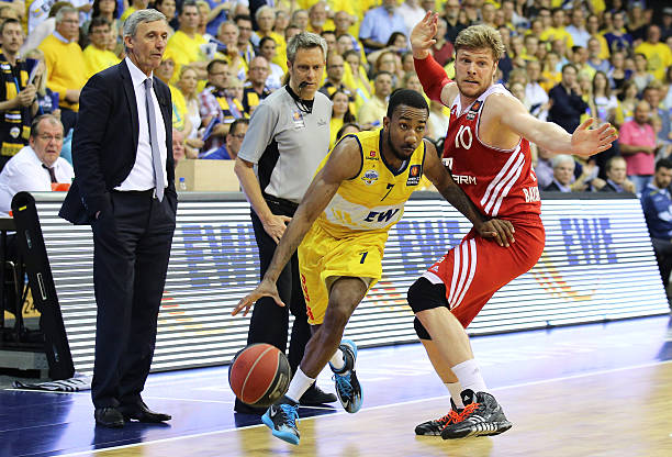 冰雪赛事的 冰雪赛事的