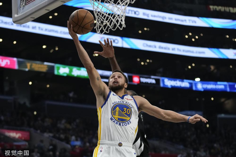 与此对应 与此对应